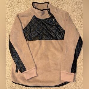 Abercrombie & Fitch Asymmetrical fleece pullover